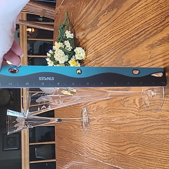 Princess House Toasting Champagne Flutes - Set of 2 - Picture 5 of 6